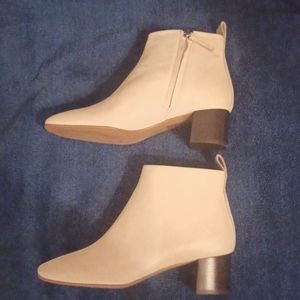 Everlane The Day Boot 100% Italian Leather Size 9 Bone Color